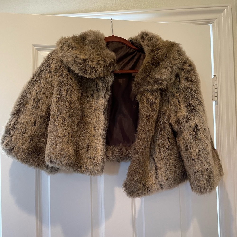 Luma Italian faux fur jacket size small